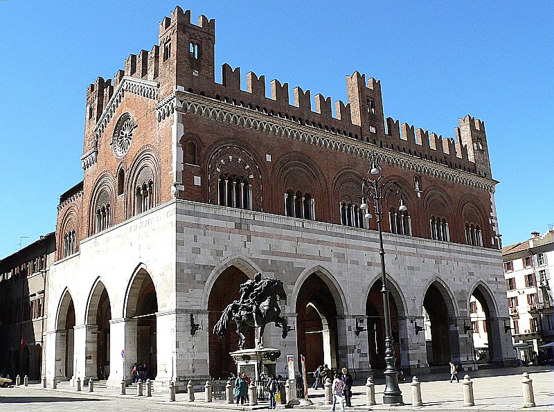 Piacenza monumento