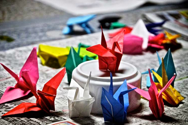Gru della Pace, origami