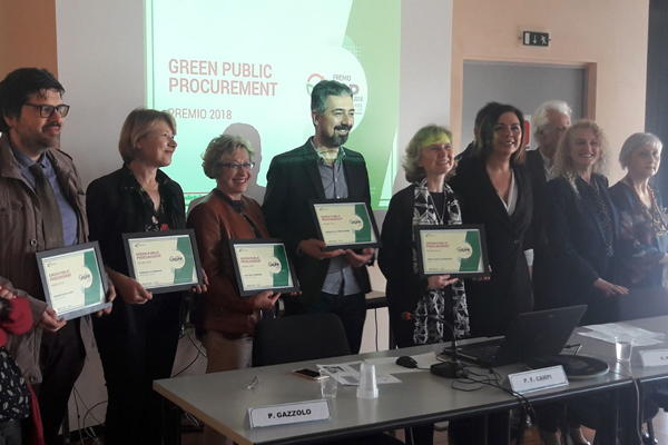 Premiazione acquisti verdi amministrazioni virtuose, assessore Gazzolo (aprile 2018)