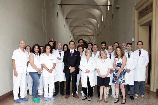 Gasbarrini con equipe medico-chirugica dell'Istituto Ortopedico Rizzoli