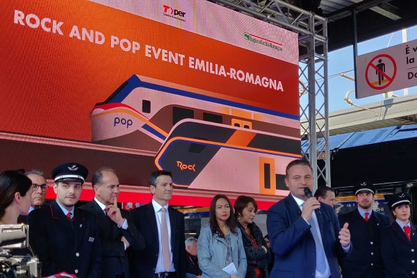 Nuovi treni Rock e Pop Donini, 23 marzo 2019