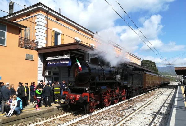 Treno storico, a vapore, Porretta, stazione (luglio 2017)