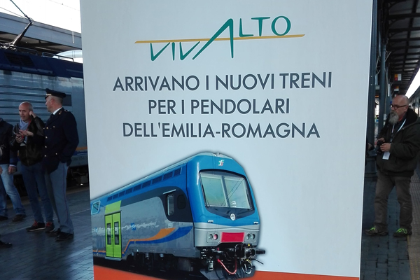 Treno Vivalto (locandina nuovi treni per i pendolari)