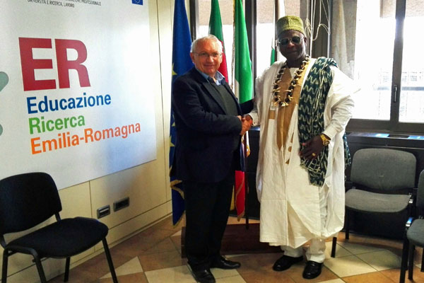 Patrizio Bianchi e la delegazione camerunense