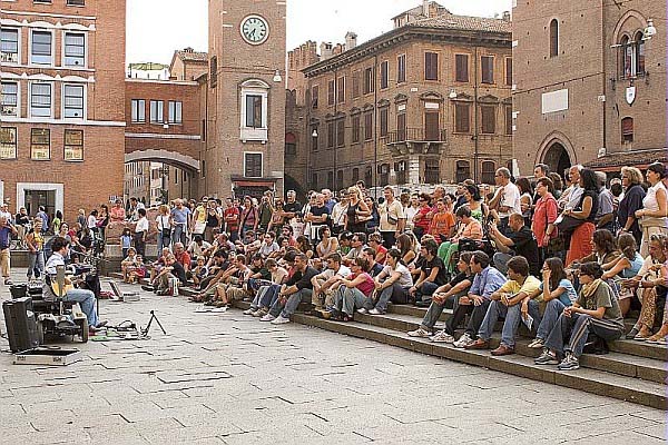 Turisti, turismo, città d'arte, Ferrara