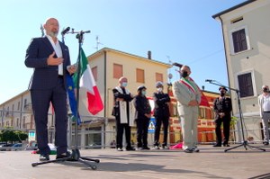 Ricostruzione, inaugurazione Piazza Primo maggio a Novi di Modena 2