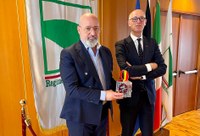 Il presidente Bonaccini ha incontrato l’ambasciatore del Belgio in Italia, Pierre Emmanuel De Bauw