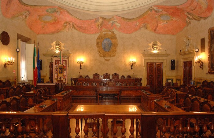 Sala del Consiglio di Palazzo Malvezzi, in via Zamboni 13 a Bologna. Foto Ufficio stampa Provincia di Bologna